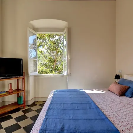 Apartment La Prima Torre Charme - Garden And Shared Pool