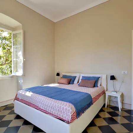 Lejlighed La Prima Torre Charme - 6 Posti Letto - Giardino E Piscina Condivisa