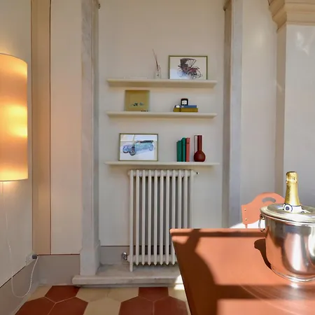 La Prima Torre Charme - 6 Posti Letto - Giardino E Piscina Condivisa