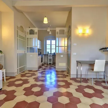 La Prima Torre Charme - Garden And Shared Pool Apartment San Lorenzo della Costa