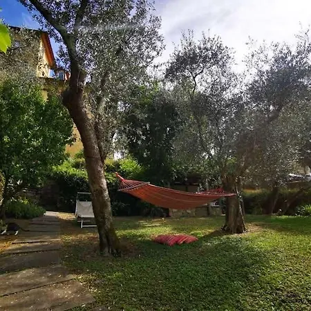 Apartament La Prima Torre Charme - Garden And Shared Pool *