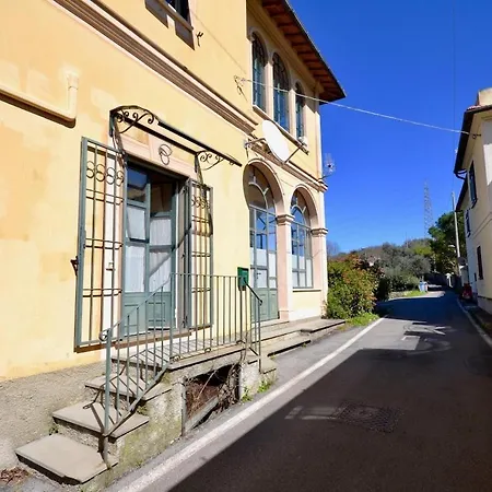 La Prima Torre Charme - Garden And Shared Pool San Lorenzo della Costa