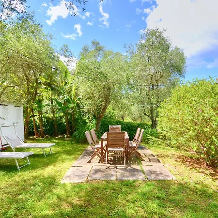 La Prima Torre Charme - Garden And Shared Pool *