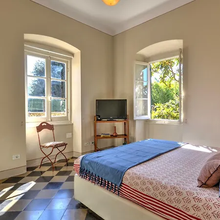 Apartment La Prima Torre Charme - 6 Posti Letto - Giardino E Piscina Condivisa San Lorenzo della Costa